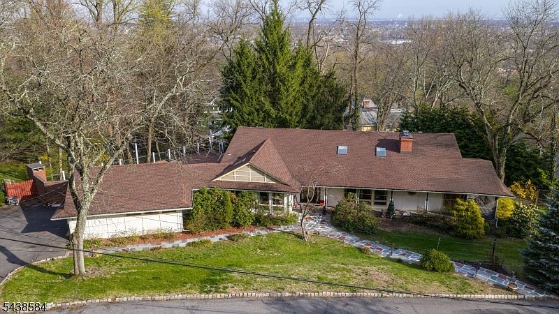 1st image of 29 Farview Rd