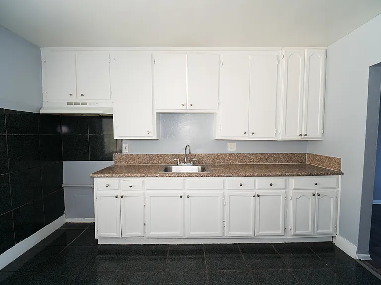 5311 Maywood Ave #A — Photo 6