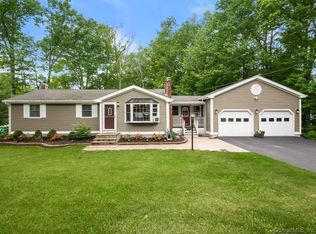 135 Willie Cir, Tolland, CT 06084