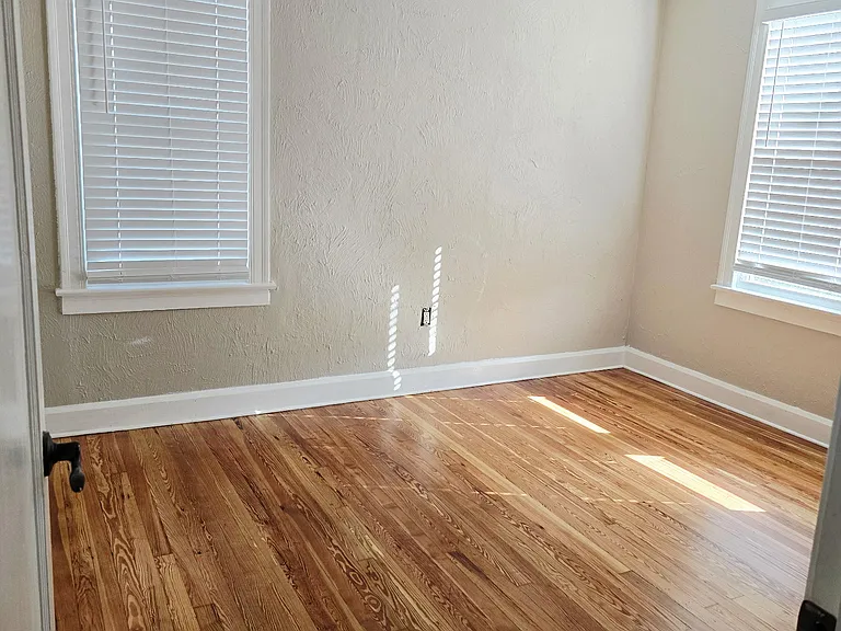 707 W Park Ave — Photo 15