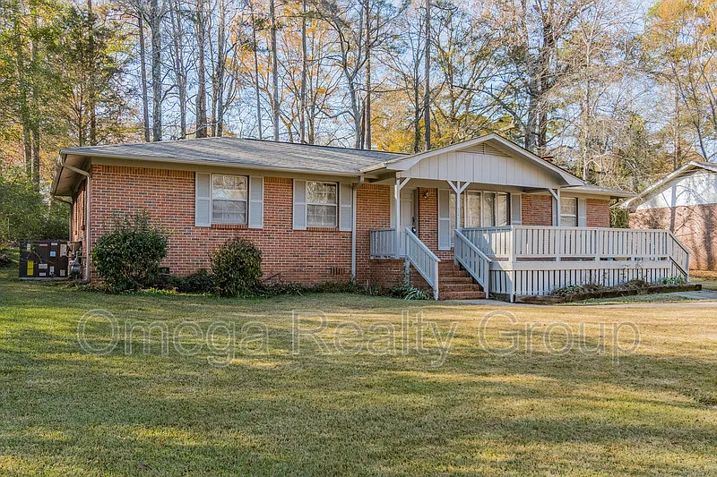 Building Photo - 1024 Dogwood Dr
