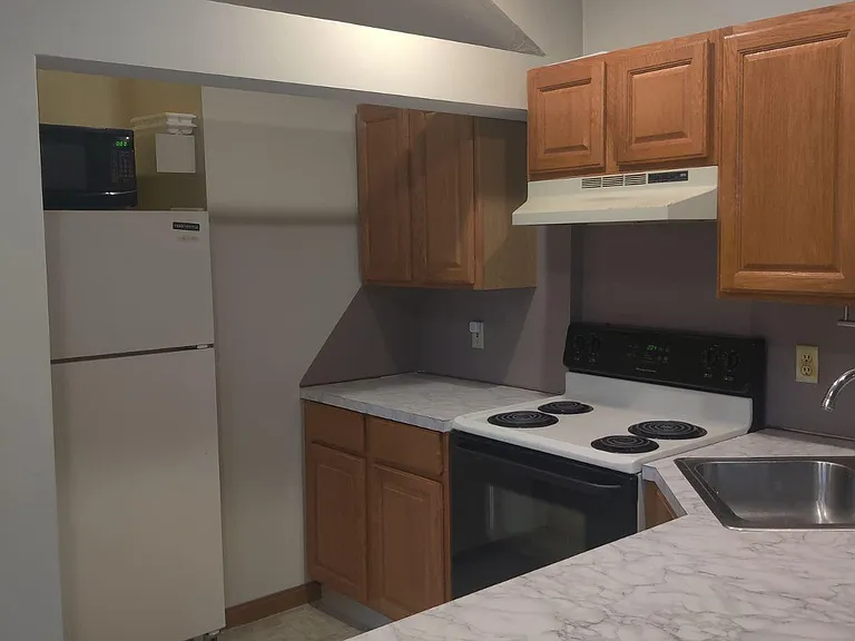 121 S Main St #C — Photo 2