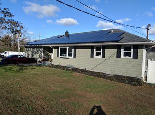 3 Rowland Pl, West Babylon, NY 11704