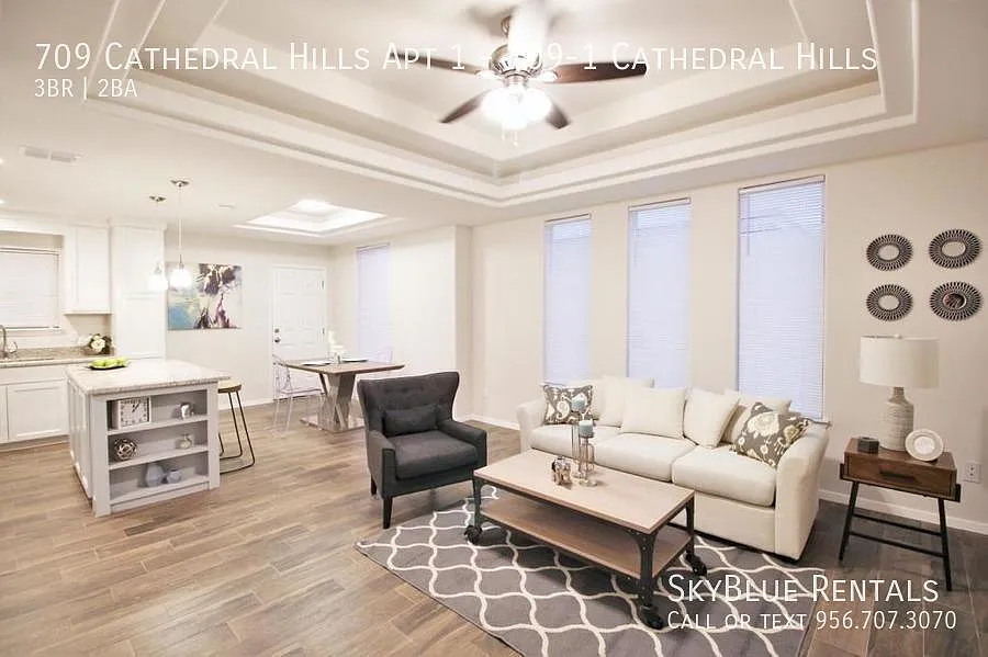 Building Photo - 709 Cathedral Hl #1