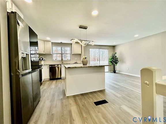 4th image of 6513 Canute Dr