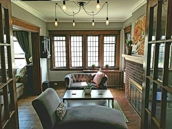 5th image of 727 Lockwood St NE