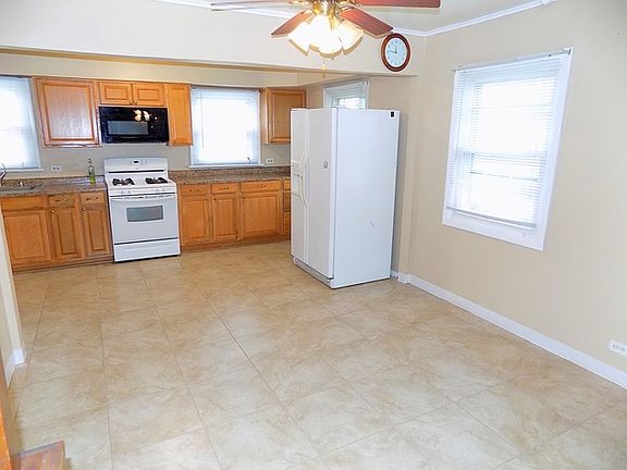 4th image of 840 N Roy Ave