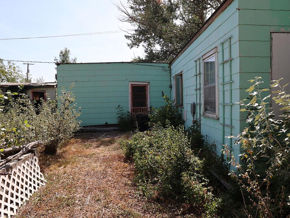 709 Montana St, Valier, MT 59486 Zillow