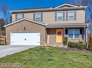 6010 Freebird Ln, Knoxville, TN 37912