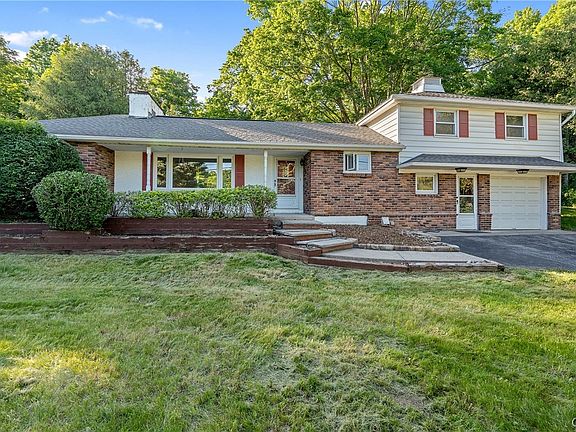 3rd image of 6555 Woodchuck Hill Rd