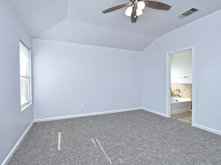 401 Bandara Woods Blvd — Photo 17