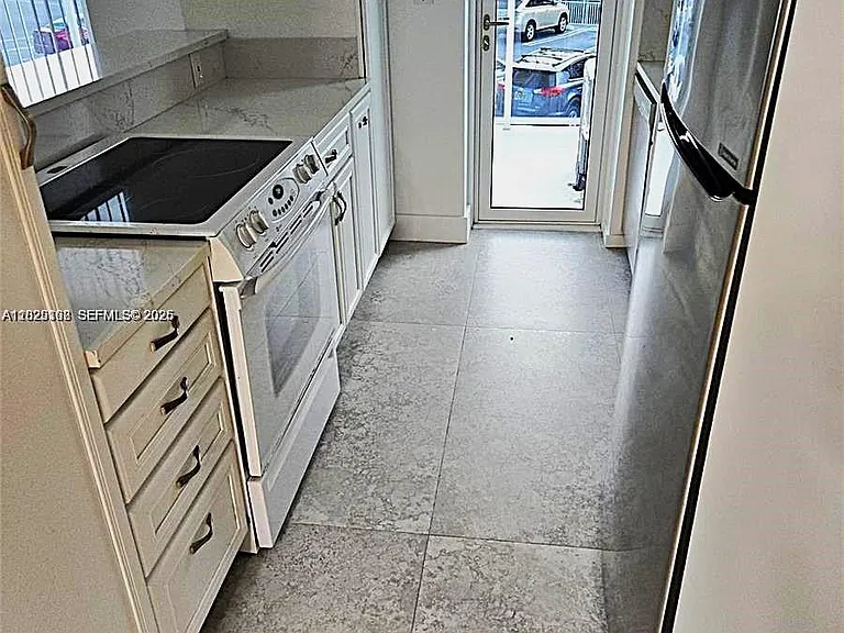 2715 N Ocean Blvd #2E — Photo 11