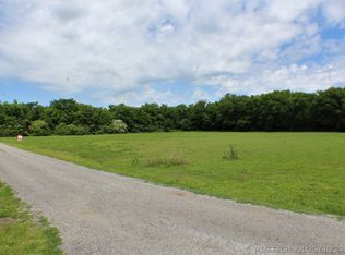 706 East Rd, Wagoner, OK 74467