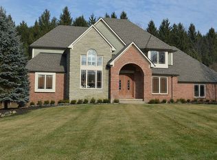 1865 Ranch Rd, Holly, MI 48442