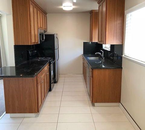 2nd image of 3591 Brookdale Dr APT 4