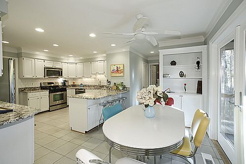 4th image of 9317 Mainsail Dr