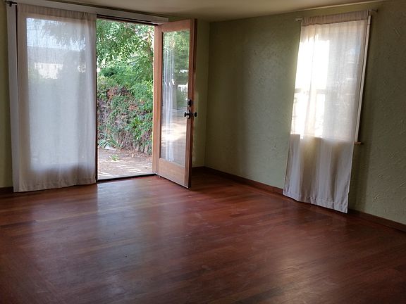 2nd image of 2208 W Peninsula Dr