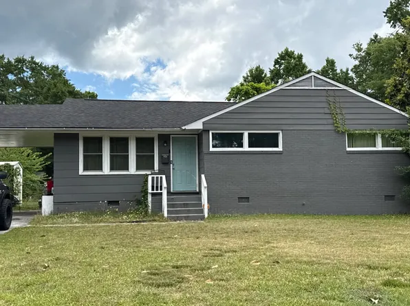 908 Barn St, Jacksonville, NC 28540