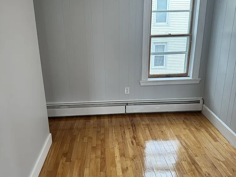 91 Foss St #2 — Photo 4