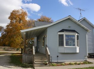 7402 S Shepherd Rd, Shepherd, MI 48883