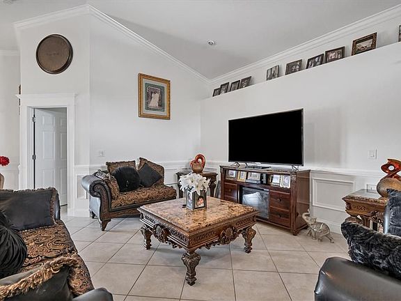 5th image of 8117 Tar Hollow Dr