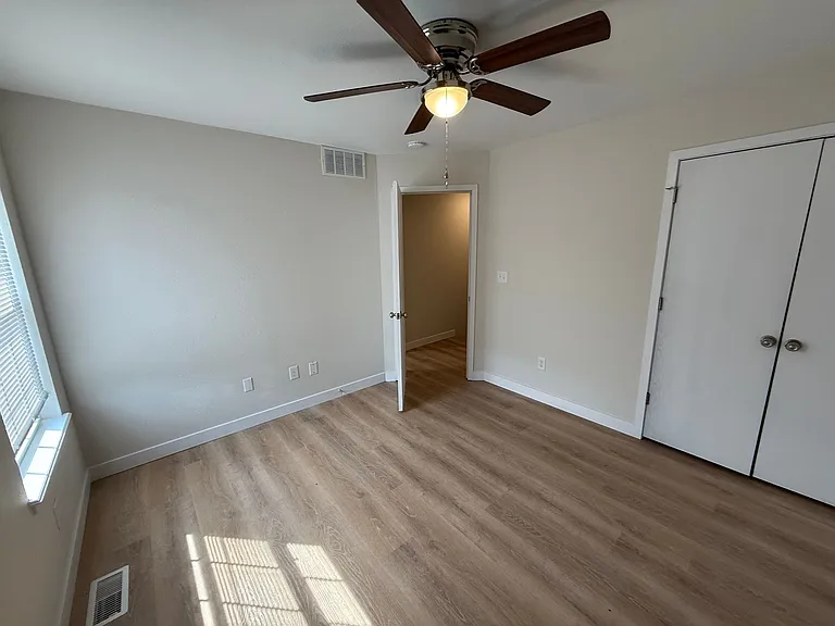 1512-1514 Citadel Dr — Photo 17