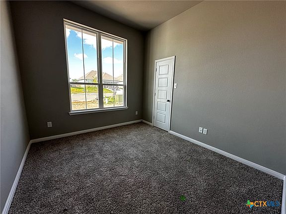 3rd image of 939 James Parker Cir