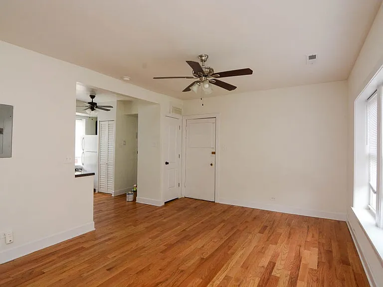4804 N Avers Ave #202 — Photo 8