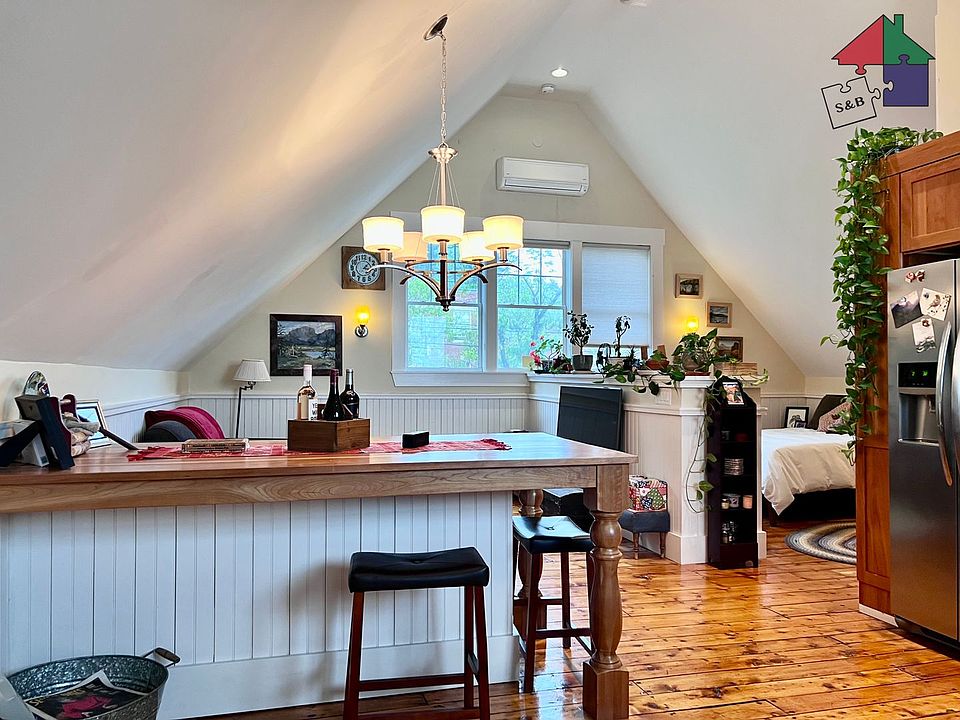 1st image of 38 School St #5