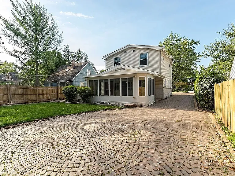 919 Greenwood Ave — Photo 15