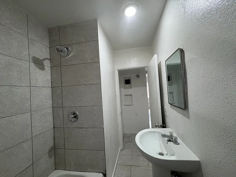 1501 N Oregon St #5 — Photo 14