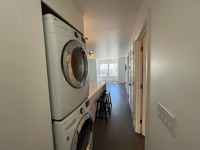 4520 Irving St #1 — Photo 7