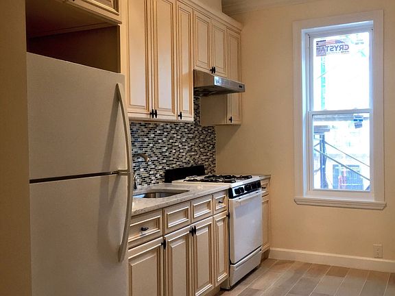 4th image of 5111 Skillman Ave #2F