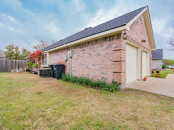 3712 Sycamore Ln, Rockwall, TX 75032
