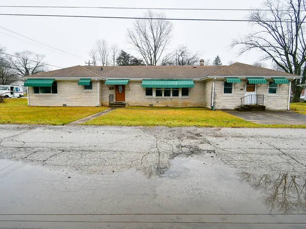 75 High St, Danville, IN 46122
