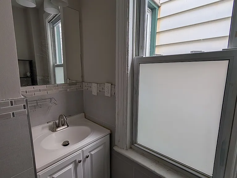 129 Arlington Ave — Photo 10