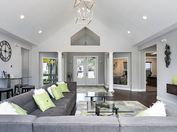 5th image of 1360 Park Ashwood Dr #1420E