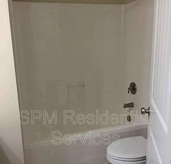 748 Chadwick Shores Dr — Photo 19