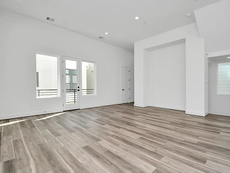 1507 Robin St #B — Photo 19