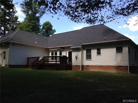 3rd image of 8255 Sugar Wood Dr