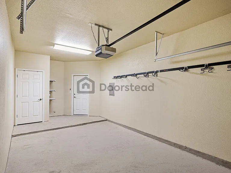 4803 Pecan Springs Rd #B — Photo 25