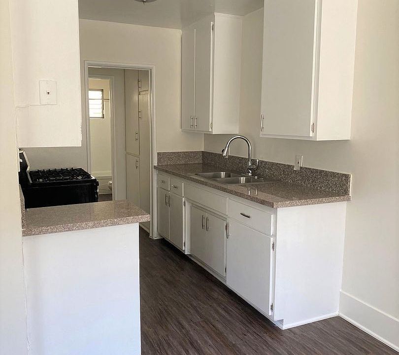 1st image of 115 E Beach Ave #1003