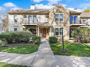 6758 Park Ridge Dr APT B, Madison, WI 53719