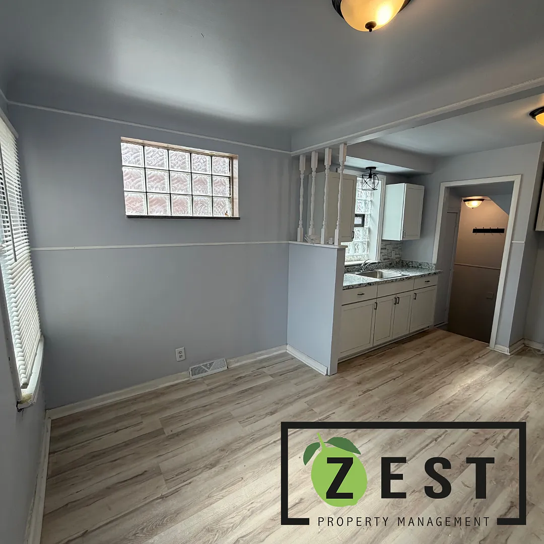 Amazing 3 Bedroom 1 Bathroom — Photo 3