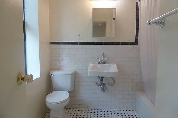Rented by Halstead Real Estate | media 15