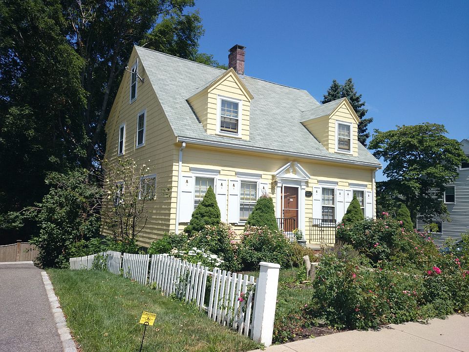 2nd image of 66 Robin St
