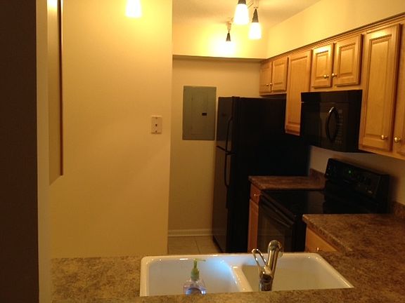 3rd image of 470 Fawell Blvd APT 315