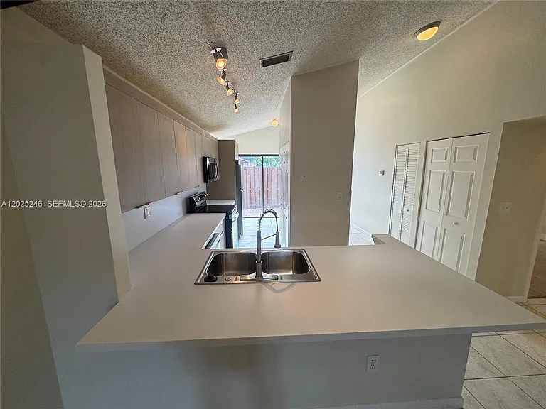1752 NW 72nd Ave #83 — Photo 7