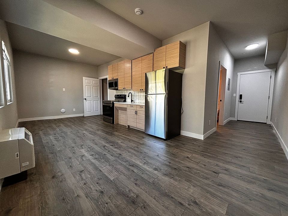 1st image of 27902 Meadow Dr #201
