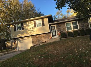 205 S Jefferson St, Spring Hill, KS 66083